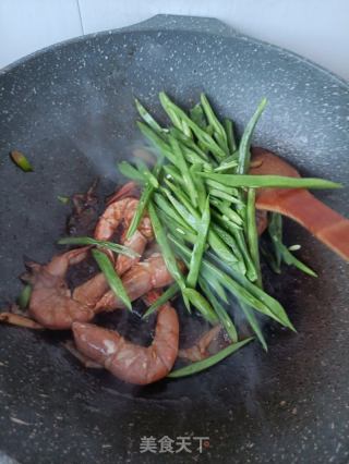 芸豆对虾焖面的做法步骤：8