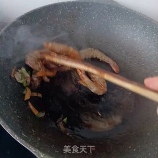 芸豆对虾焖面的做法步骤：6