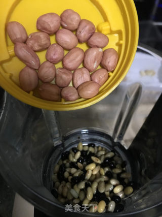 芝麻双豆浆的做法步骤：4