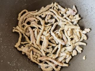 荷叶饼夹肉丝的做法步骤：10