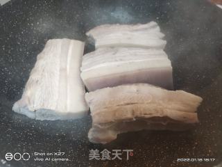 五花肉蒸梅干菜的做法步骤：1