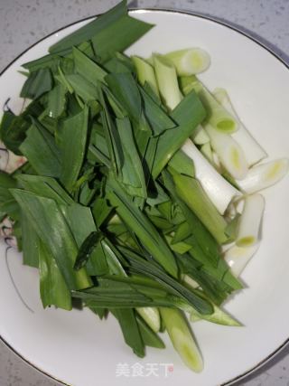 蒜苗八爪鱼的做法步骤：2