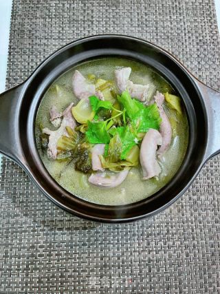 苦瓜酸菜煲粉肠的做法步骤：16