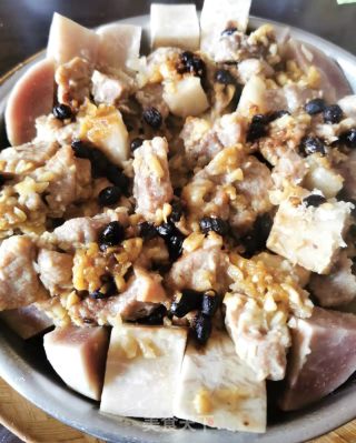 炮弹芋头蒸肉的做法步骤：11