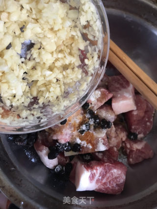 炮弹芋头蒸肉的做法步骤：6