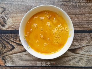 螺丝椒胡萝卜炒鸡蛋的做法步骤：4