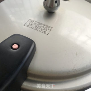 排骨萝卜汤的做法步骤：7