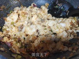 牛肉洋葱炒饭的做法步骤：5