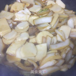 油渣白菜炒年糕的做法步骤：7
