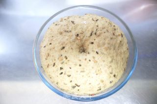 多谷物面包的做法步骤：4