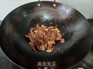 干炒牛肉的做法步骤：6