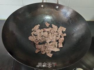 干炒牛肉的做法步骤：3
