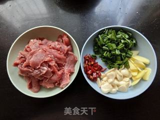 干炒牛肉的做法步骤：1