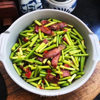 火腿炒蒜苔的做法步骤：11