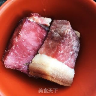 火腿炒蒜苔的做法步骤：2