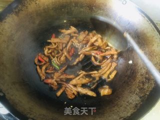 蒜苔炒肉的做法步骤：4