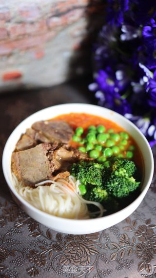 卤牛肉豌豆面的做法步骤：9