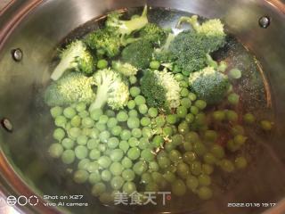 五花肉豌豆面的做法步骤：5