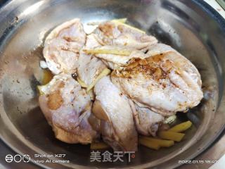 红烧鸡中翅的做法步骤：1
