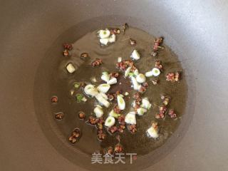 青红椒炒糯米笋的做法步骤：3