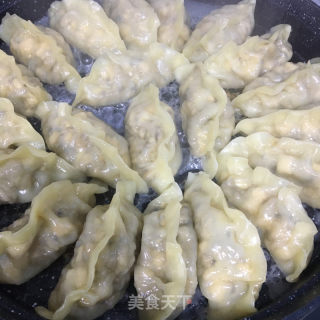 鸡蛋煎饺的做法步骤：3
