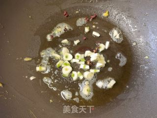 螺丝椒洋葱炒鸡蛋的做法步骤：5