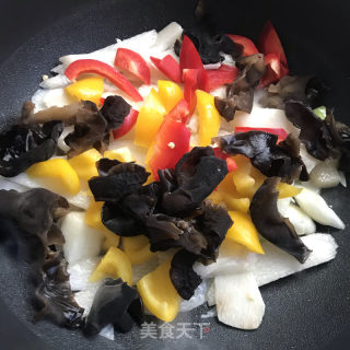 山药炒木耳的做法步骤：7