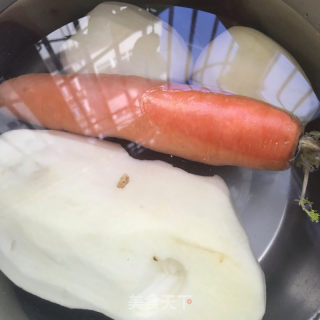 牛肉炖土豆的做法步骤：2
