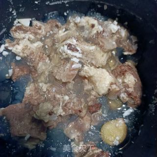 圆椒炒牛腩的做法步骤：7
