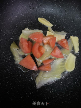 番茄咸菜豆腐鱼的做法步骤：7