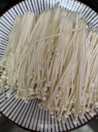 酸汤肉片的做法步骤：1