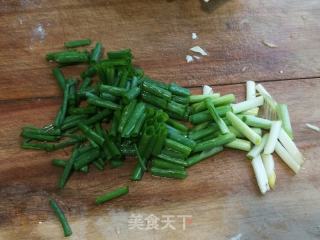 回锅肉炒包菜豆腐的做法步骤：6