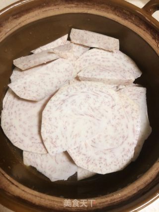 香芋鸡汤煲的做法步骤：1