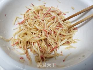 凉拌红皮萝卜丝的做法步骤：4