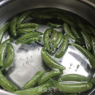 胡萝卜拌甜豆的做法步骤：3