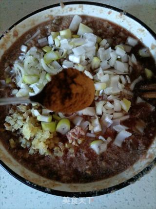 牛肉大葱馅水饺的做法步骤：7