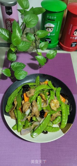 瘦肉炒荷兰豆的做法步骤：10