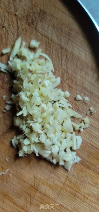 黄豆酱蒜香排骨的做法步骤：2