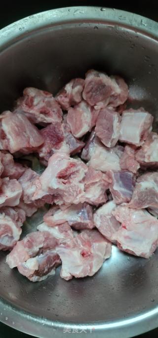 黄豆酱蒜香排骨的做法步骤：1