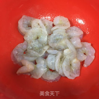 鸡蛋炒虾仁的做法步骤：1