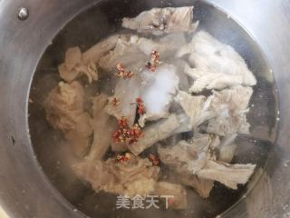 干锅羊排的做法步骤：7