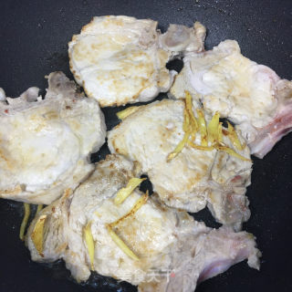 香菇黄豆烧大排的做法步骤：6