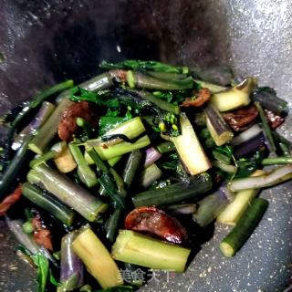 腊肠炒红菜苔的做法步骤：8