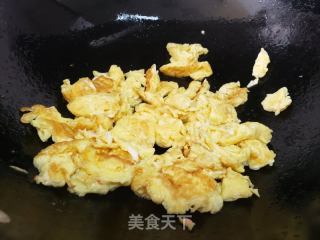 虾仁炒鸡蛋的做法步骤：6