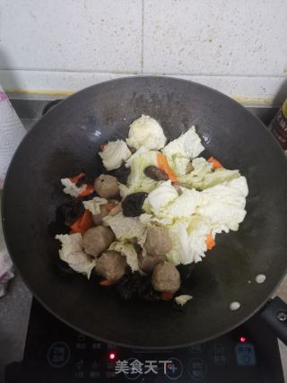 牛肉丸烩菜的做法步骤：5