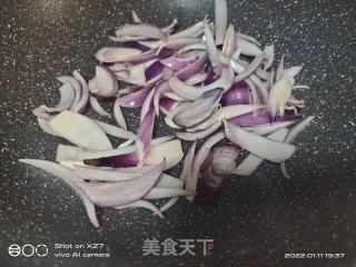 红烧萝卜焖羊肉的做法步骤：3