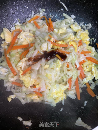 包菜鸡蛋炒红薯粉的做法步骤：9