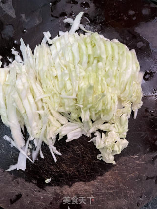包菜鸡蛋炒红薯粉的做法步骤：3