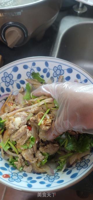 香菜洋葱拌肉片的做法步骤：16