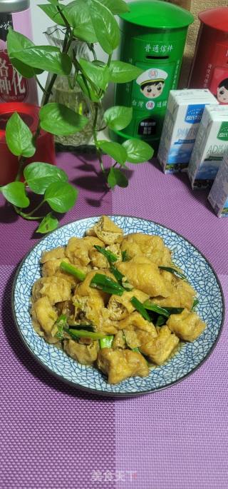 青蒜烧油豆腐的做法步骤：10